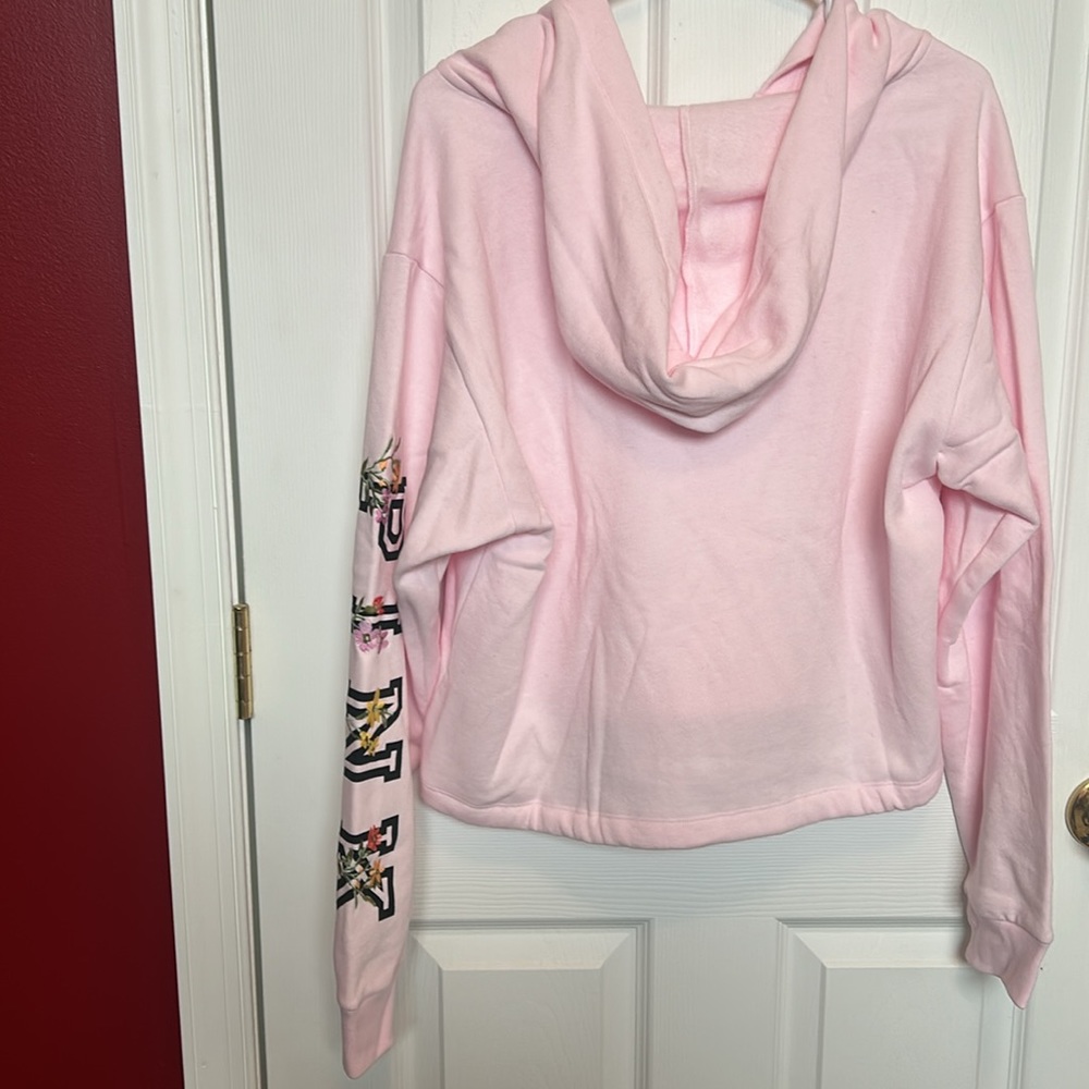 Women’s Victoria Secret “Pink” Crop Sweatshirt Brand New with tags - Picture 2 of 6